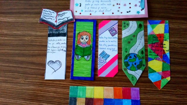 Záložka do knihy spája školy